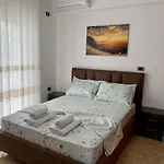 Maxus Apts *
