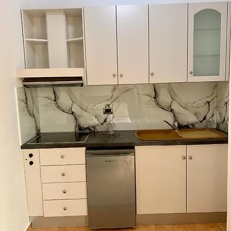 Maxus Apts *
