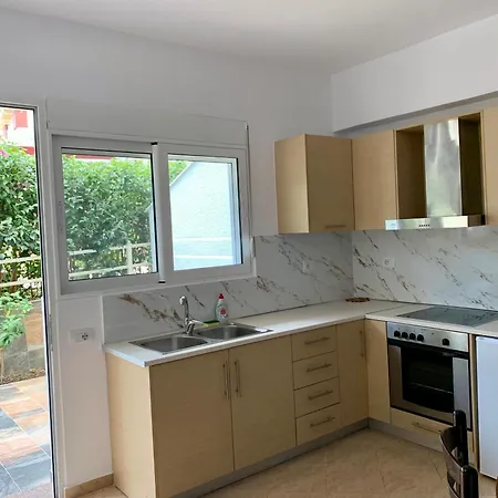 Maxus Apts Appartement *