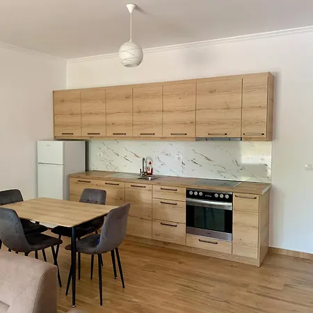 Апартаменты Maxus Apts