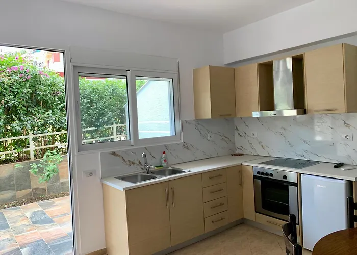 Maxus Apts Appartement *